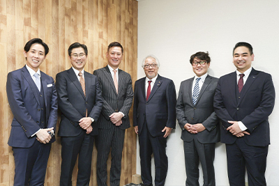 「地域に根ざした薬局同士のM&A。 福岡と首都圏、距離を越えた価値観の一致」のインタビューイメージ