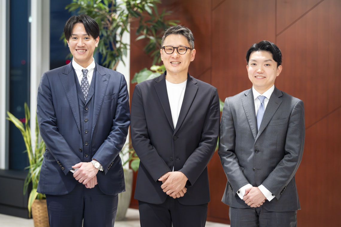 「「断らない」精神で切り拓いた化粧品OEMの道。従業員の未来を見据えた成長戦略とは」のインタビューイメージ